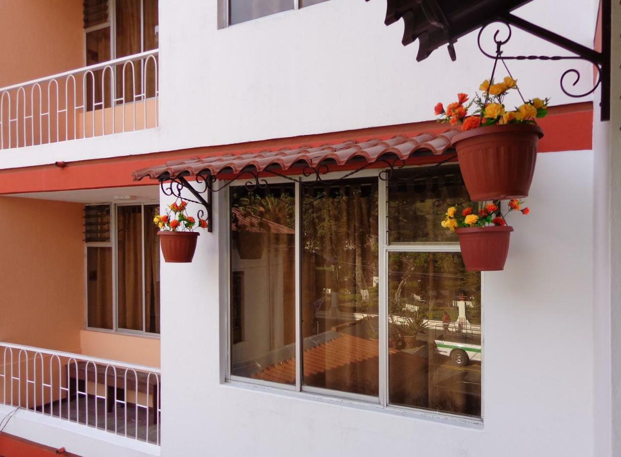 Hotel Flor de Oriente Baños Buitenkant foto