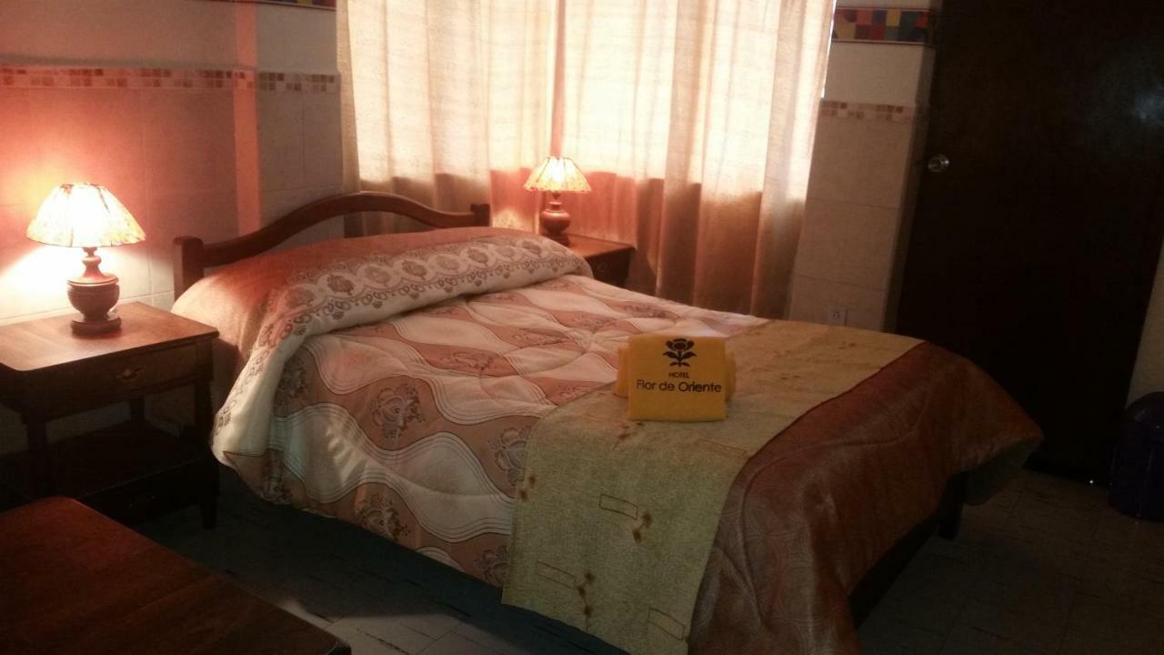 Hotel Flor de Oriente Baños Buitenkant foto